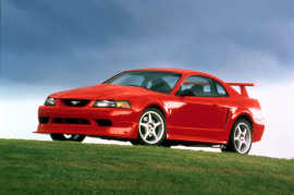 Ford Mustang Cobra R 2000